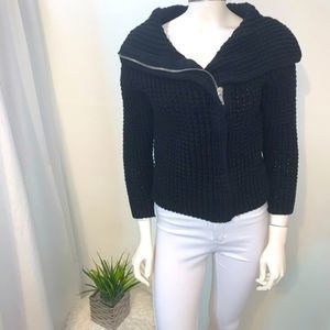 Gap Sweater | Black crochet | Size Small